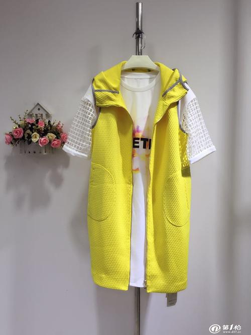 香港藝素國際品牌女裝折扣工廠大貨批發(fā)長期穩(wěn)定免費(fèi)加盟純跑量